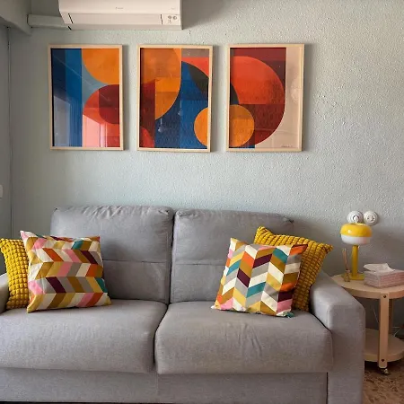 Vintage Seaview Apartment