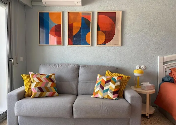 Vintage Seaview Apartment